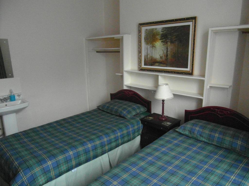 Abacus Central Guest House Aberdeen Exterior photo