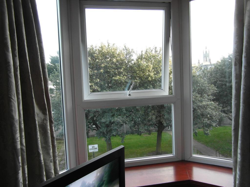 Abacus Central Guest House Aberdeen Exterior photo